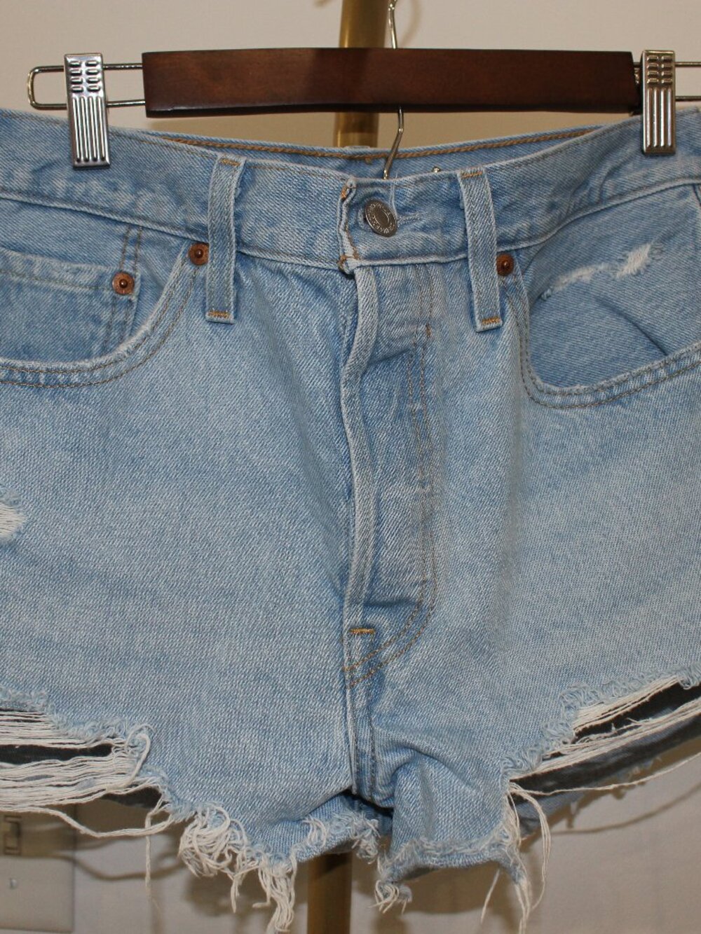 Women's Levi 501 Jean Shorts, Size 29 - Light